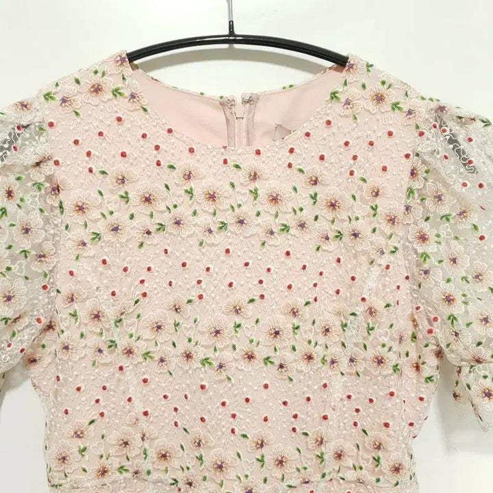 [BUNJANG] Imvely Floral Lace Embroidered Dress / 임블리 플라워 레이스 자수 원피스 S0_i4863