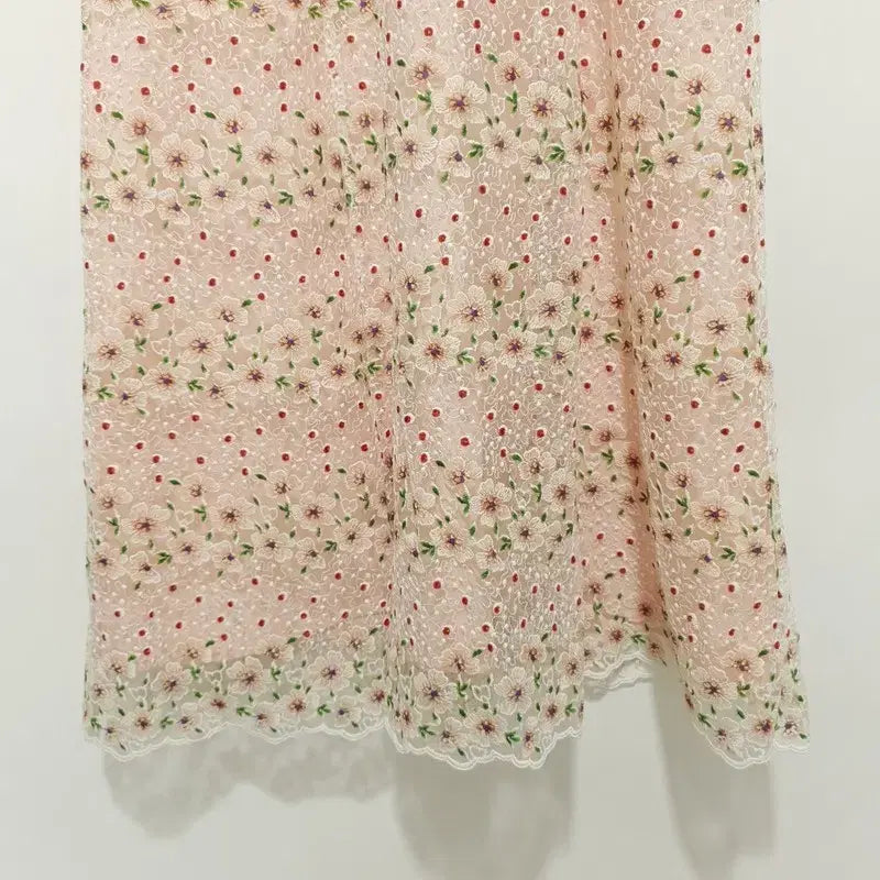 [BUNJANG] Imvely Floral Lace Embroidered Dress / 임블리 플라워 레이스 자수 원피스 S0_i4863