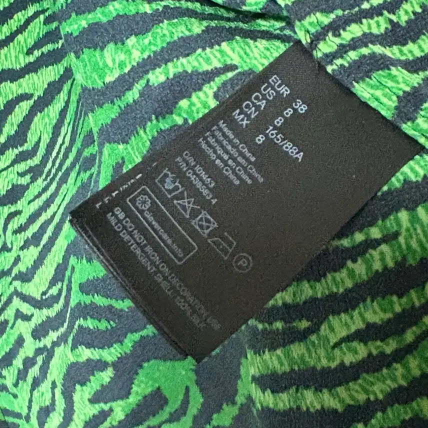 [BUNJANG] KENZO x H&amp;M Green Silk Blouse / 겐조 KENZO x H&amp;M 그린 실크 블라우스