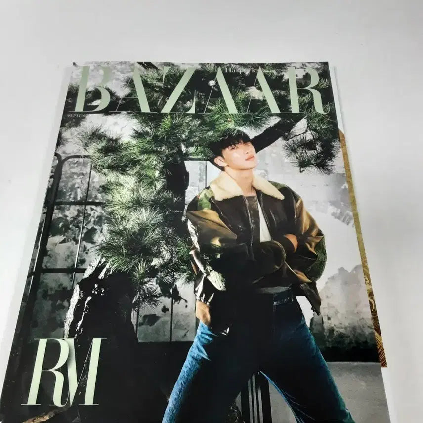 [BUNJANG] BAZAAR RM Magazine / 바자 BAZAAR 9월호 RM 커버 잡지