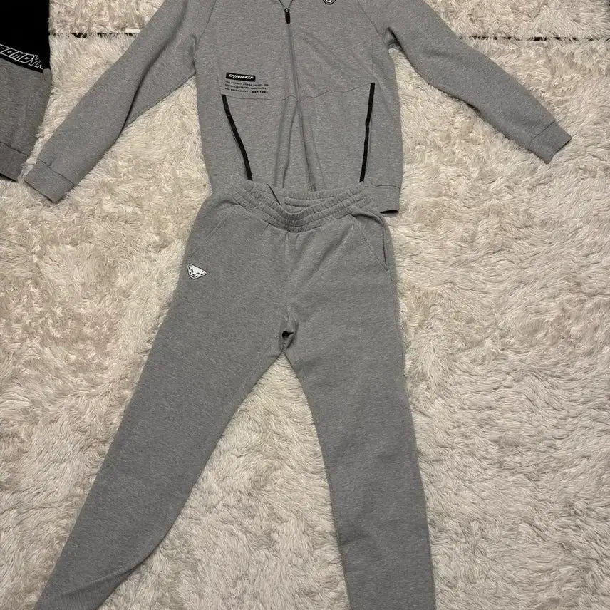 [BUNJANG] Dynafit Gray Training Set + Nike Training Pants / 다이나핏 그레이 셋업+맨투맨 처분합니다