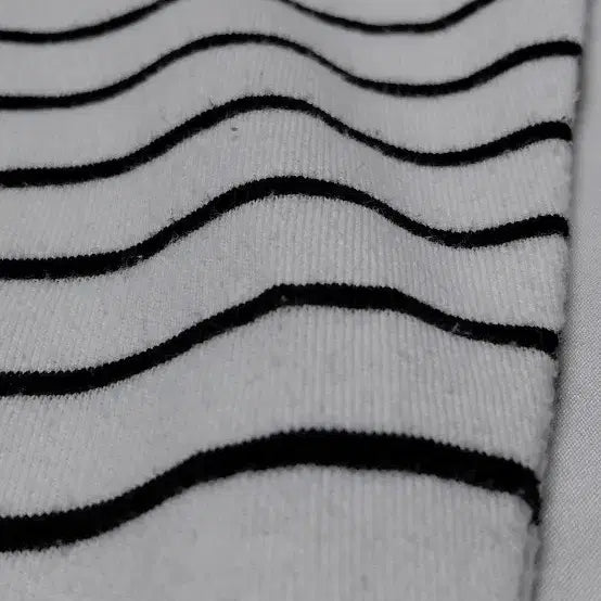 [BUNJANG] Rodeo Crowns RCWB Stripe Hoodie / [FREE] 로데오 크라운즈(RCWB) 스트라이프 후드 티셔츠