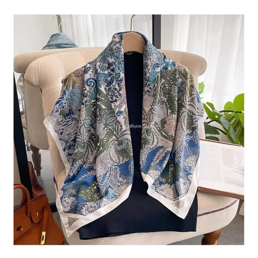 [BUNJANG] Patterned Blue Scarf / 패턴 스카프(새상품)