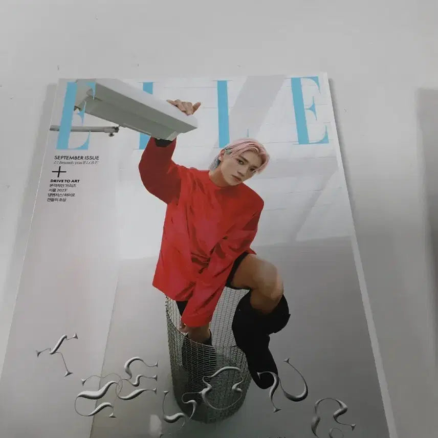 [BUNJANG] NCT Taeyong Elle Magazine September Issue Cover / 엘르 9월호 NCT 태용 커버