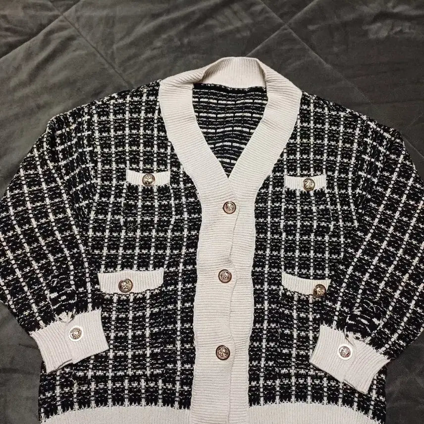 [SOLD OUT] 트위드 블랙 화이트 배색 가디건