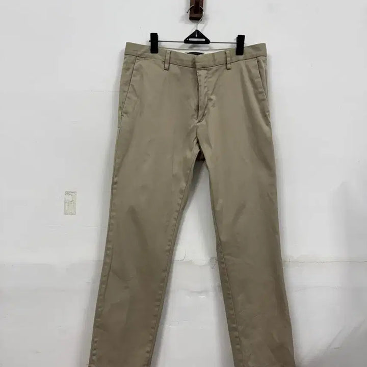 [BUNJANG] Banana Republic Chino Pants / (33)바나나리퍼블릭 치노팬츠