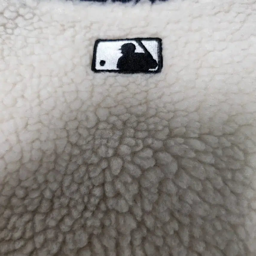 [SOLD OUT] [ XXL ] MLB 뉴욕양키스 보아 후리스 바시티 자켓