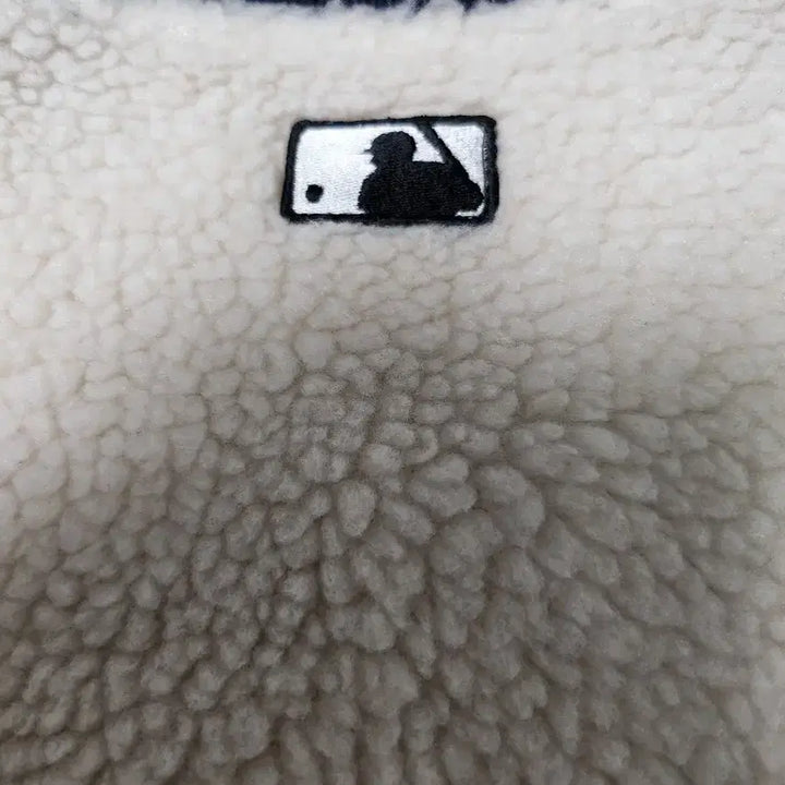 [SOLD OUT] [ XXL ] MLB 뉴욕양키스 보아 후리스 바시티 자켓