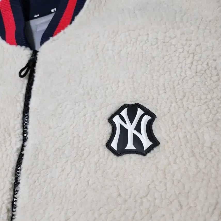 [SOLD OUT] [ XXL ] MLB 뉴욕양키스 보아 후리스 바시티 자켓