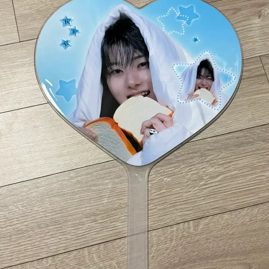 [BUNJANG] Kickflip Gyehun Uchiwa / 킥플립 계훈 우치와