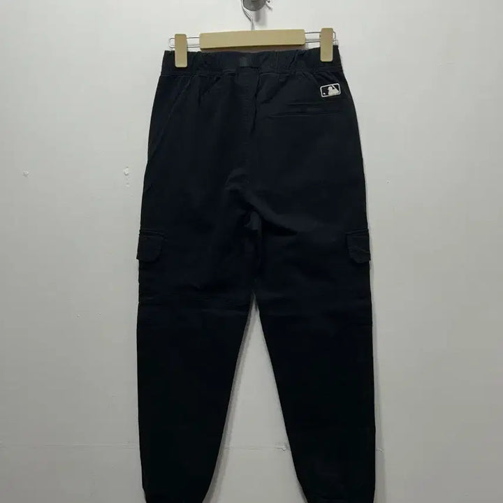 [BUNJANG] MLB New York Yankees Black Cargo Jogger Pants S / MLB 뉴욕양키스 블랙 카고 조거팬츠 S