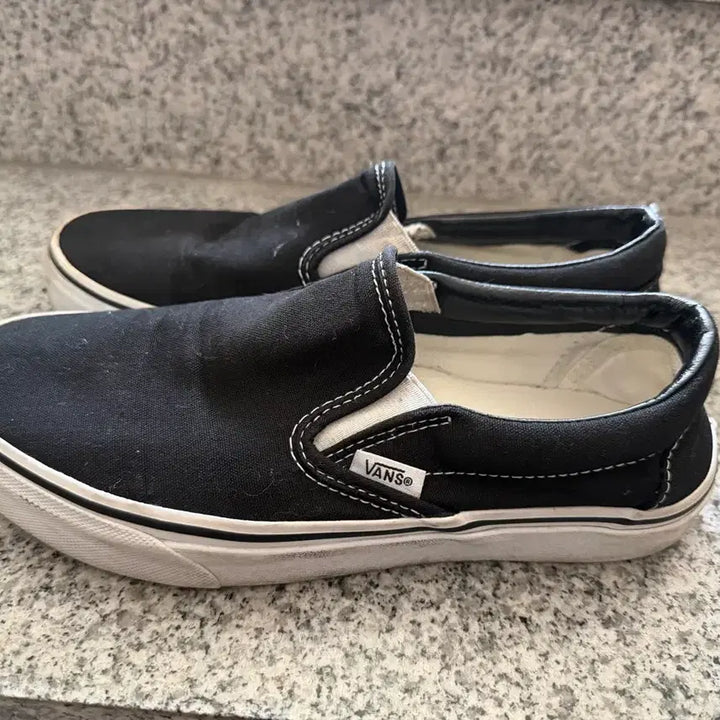 [BUNJANG] Vans Slip-On Black Sneakers / 반스 슬립온 블랙