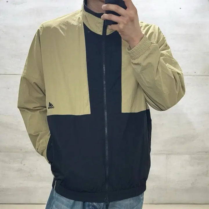 [BUNJANG] Adidas Oversized Big Printing Windbreaker Jacket / 아디다스 오버사이즈 빅프린팅 바람막이