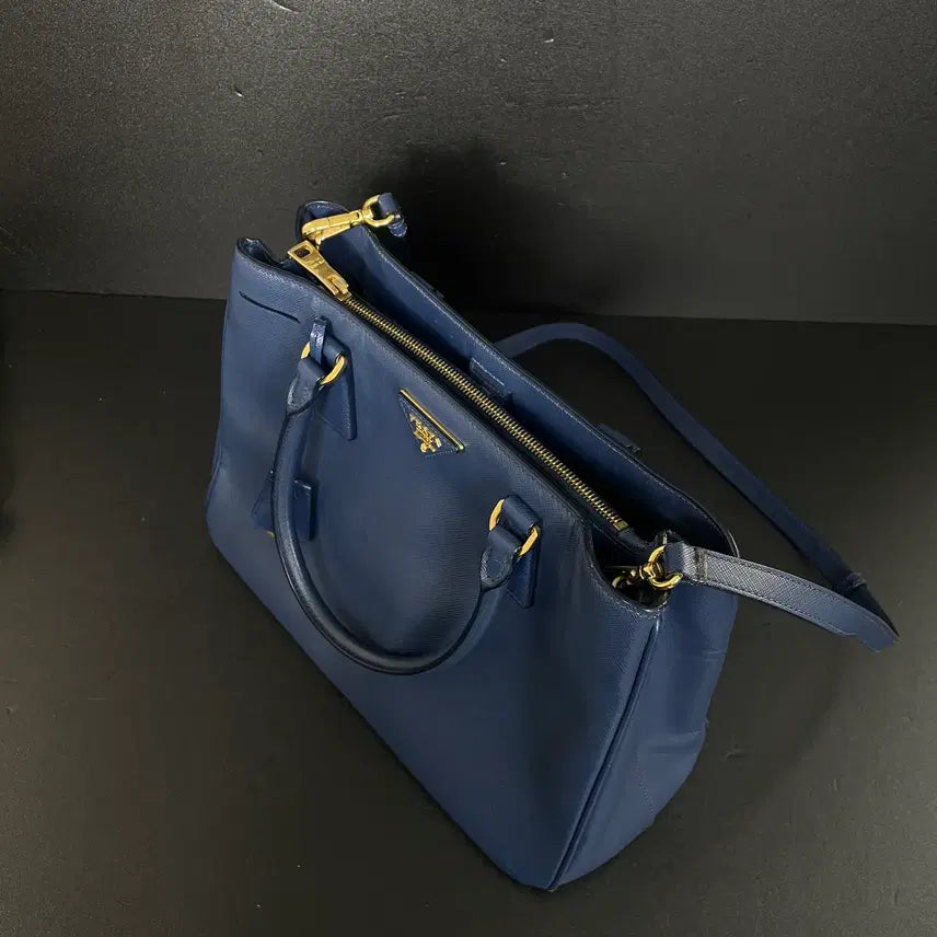 [BUNJANG] PRADA Saffiano Lux 2-Way Bag / PRADA 프라다 사피아노 럭스 2WAY백