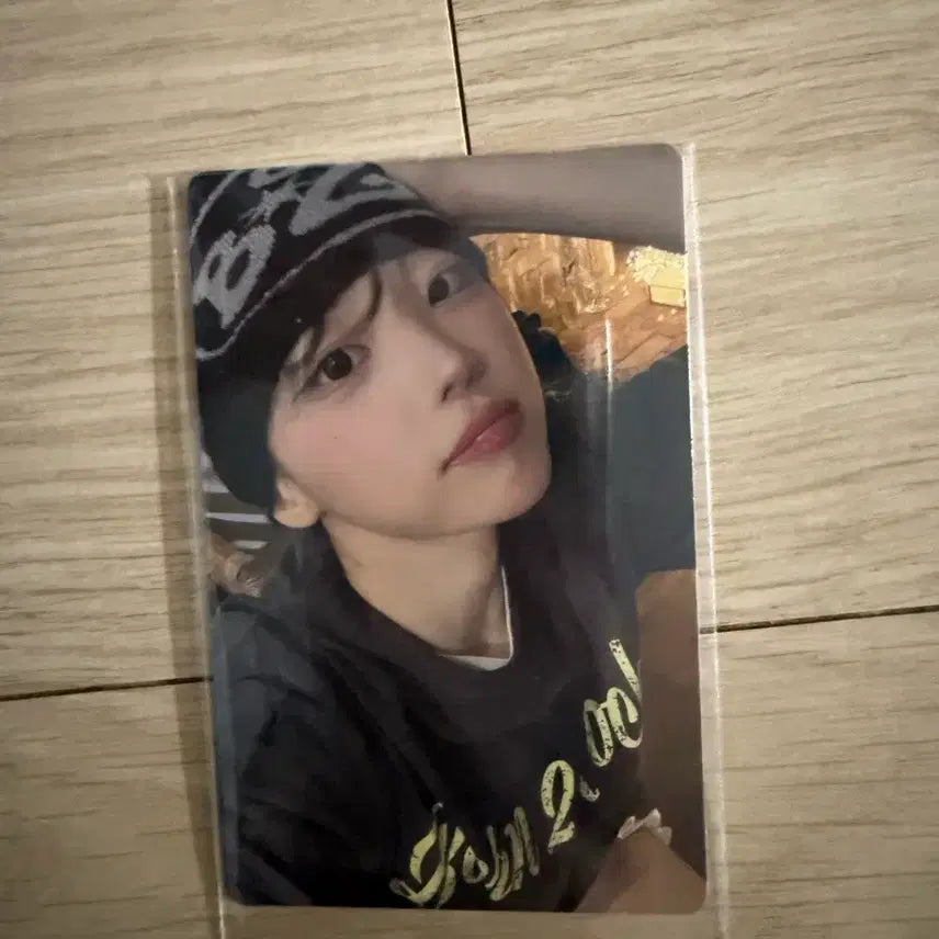 [BUNJANG] Hinata 2nd Anniversary Beanie Photocard / 2주년 히나 비니 의류포카