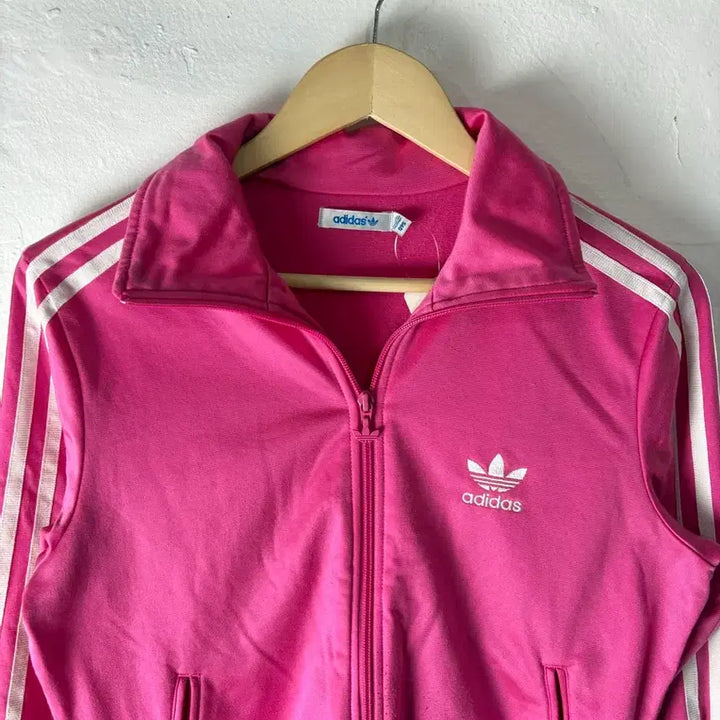 [SOLD OUT] 아디다스 딸기우유 빅로고 유로파 져지