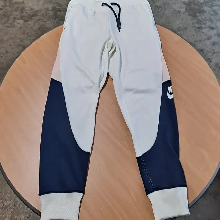 [SOLD OUT] 나이키 조거팬츠 30전후(남녀공용)
