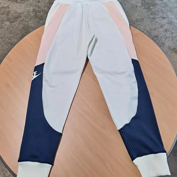 [SOLD OUT] 나이키 조거팬츠 30전후(남녀공용)
