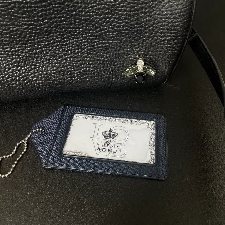 [BUNJANG] A.D.M.J THE BEE Round Accent Black Crossbody Bag / A.D.M.J THE BEE 라운드 악센트 블랙 레이디스 크로스백
