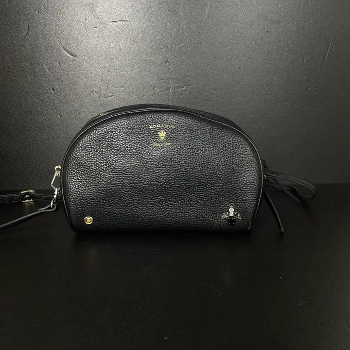 [BUNJANG] A.D.M.J THE BEE Round Accent Black Crossbody Bag / A.D.M.J THE BEE 라운드 악센트 블랙 레이디스 크로스백
