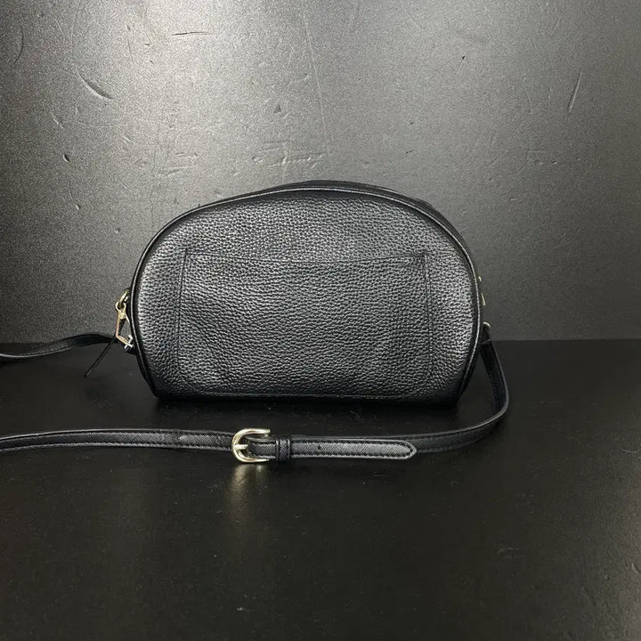 [BUNJANG] A.D.M.J THE BEE Round Accent Black Crossbody Bag / A.D.M.J THE BEE 라운드 악센트 블랙 레이디스 크로스백