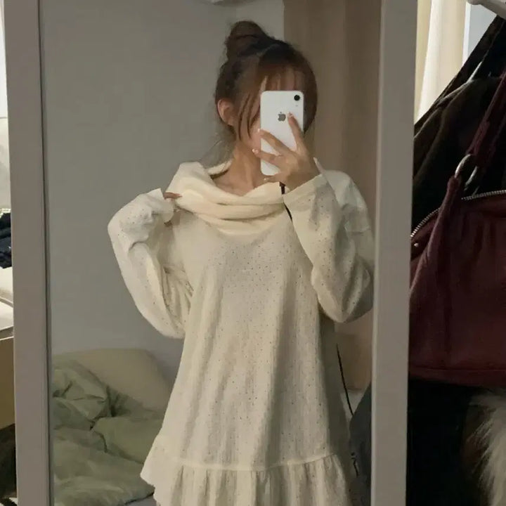 [BUNJANG] Ivory Frill Turtleneck Knit Sweater / 아이보리 프릴 터틀넥 니트
