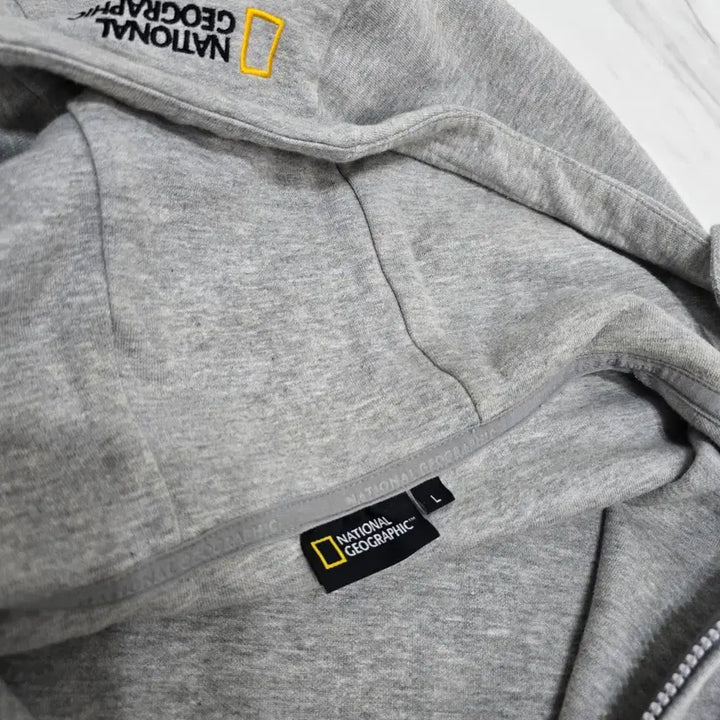 [BUNJANG] National Geographic Gray Hoodie Zip-Up / 내셔널지오그래픽 후드 집업