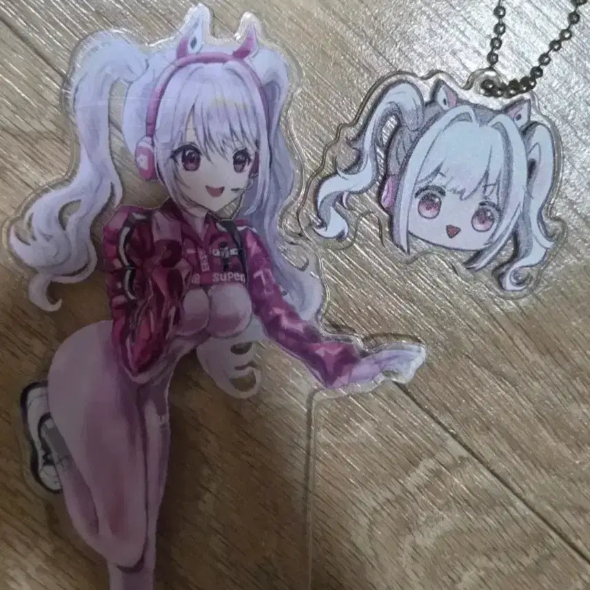 [BUNJANG] NIKKE Alice Acrylic Stand &amp; Keyring / 니케 앨리스 아크릴 스탠드&amp;키링