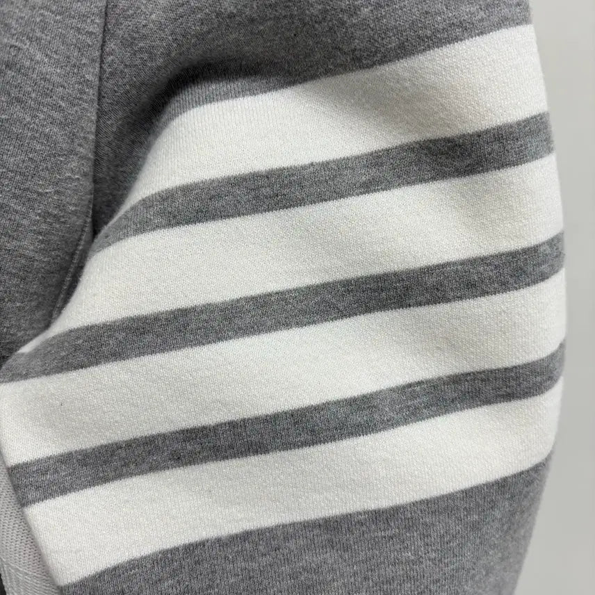 [SOLD OUT] [3]톰브라운 사선완장 맨투맨