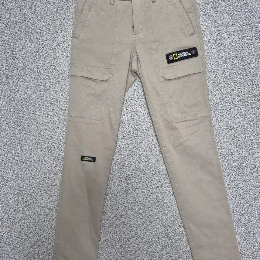 [SOLD OUT] 내셔널지오그래픽 여성 사이드밴딩 카고 바지 S