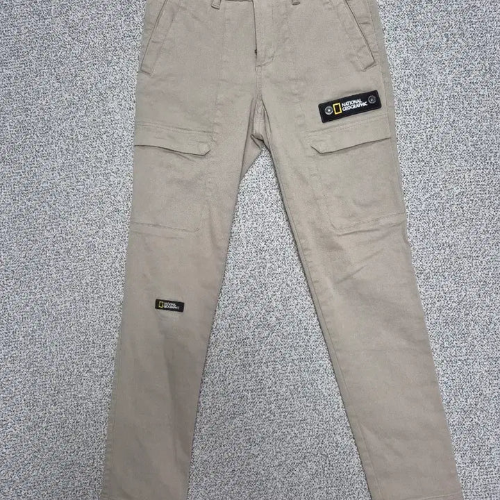 [SOLD OUT] 내셔널지오그래픽 여성 사이드밴딩 카고 바지 S