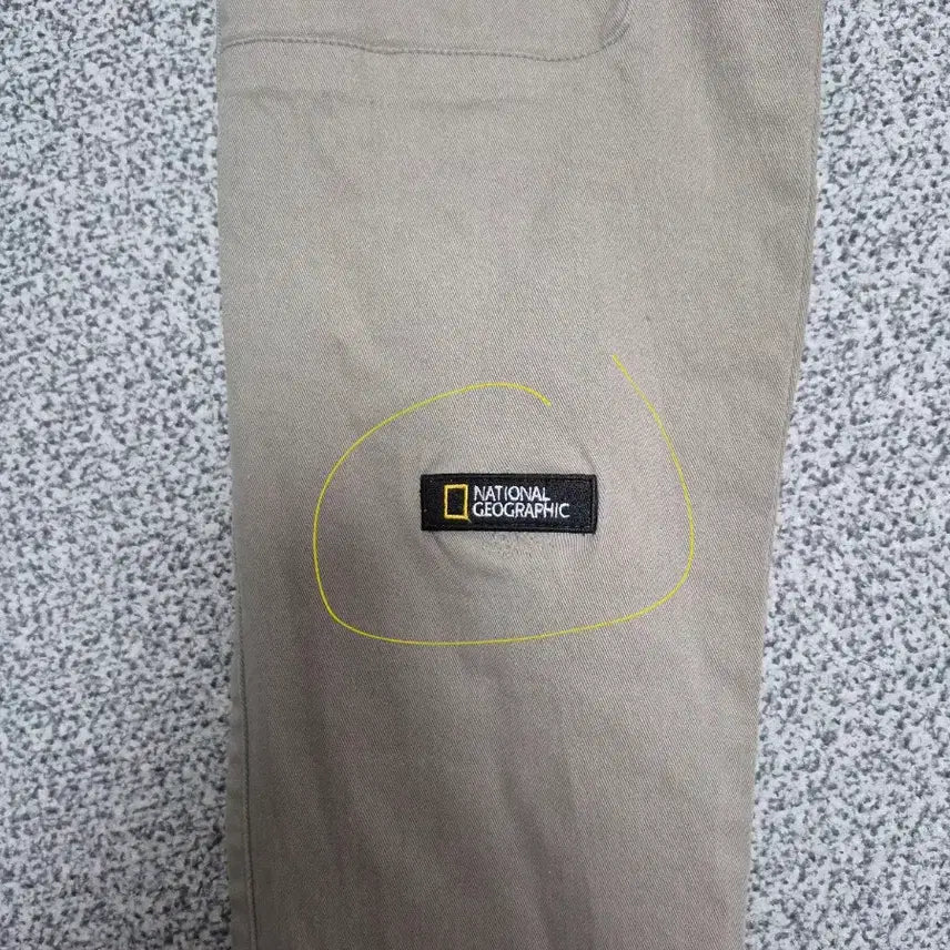 [SOLD OUT] 내셔널지오그래픽 여성 사이드밴딩 카고 바지 S