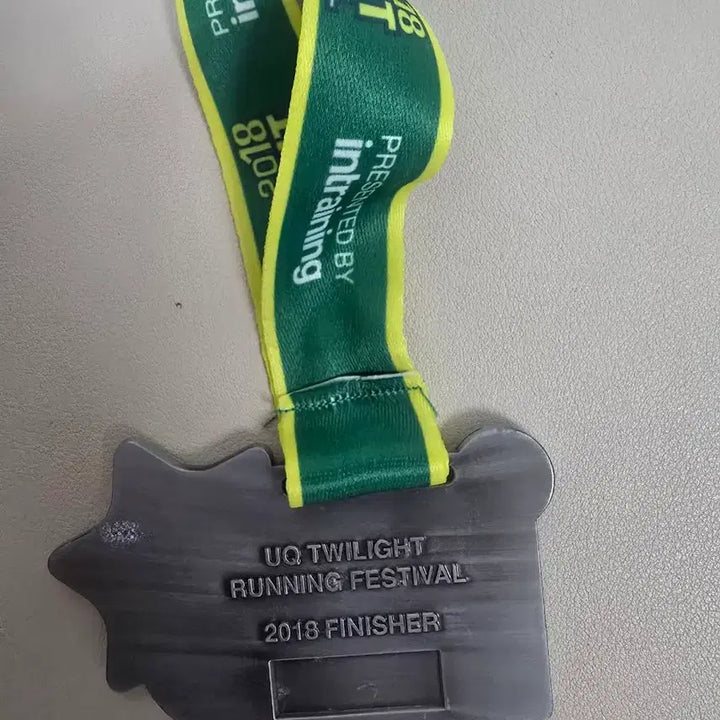 [BUNJANG] Twilight Half Marathon Completion Medal / 2018 트와일라잇 하프 마라톤 완주 메달