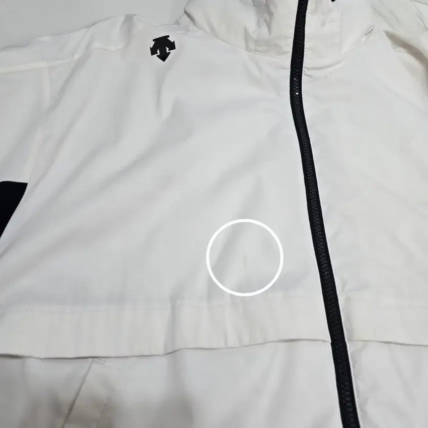 [BUNJANG] Descente Bomber Jacket / 데상트 그라운드  봄버형 자켓