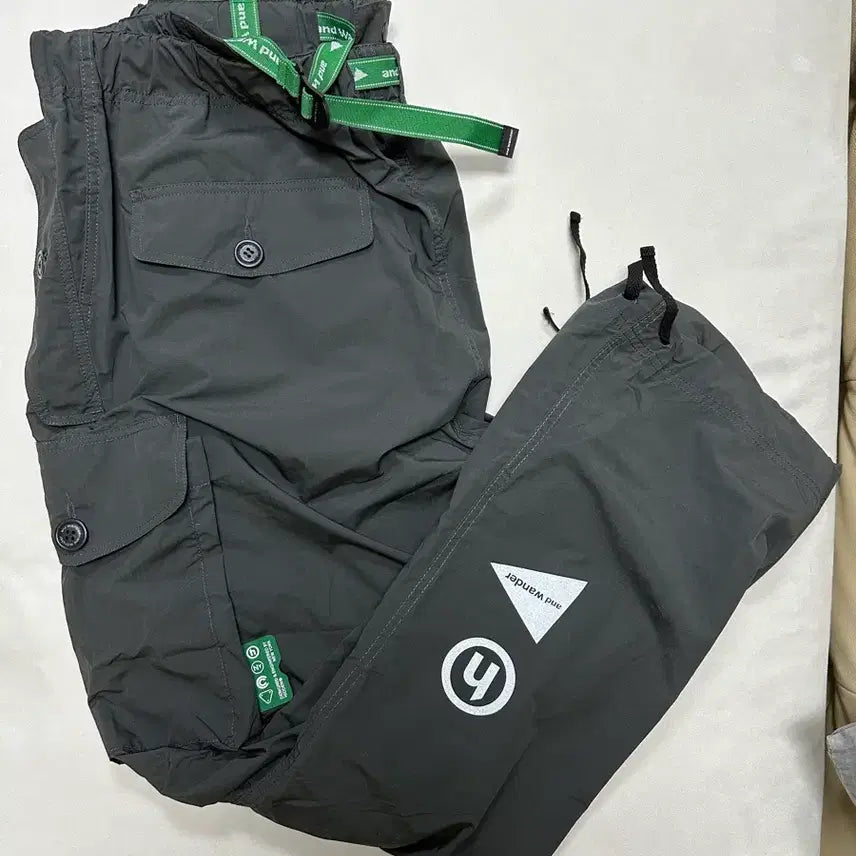 [BUNJANG] And Wander x Hidden NY Oversized Cargo Pants / [2XL] 앤드원더 x 히든뉴욕 오버사이즈 카고팬츠