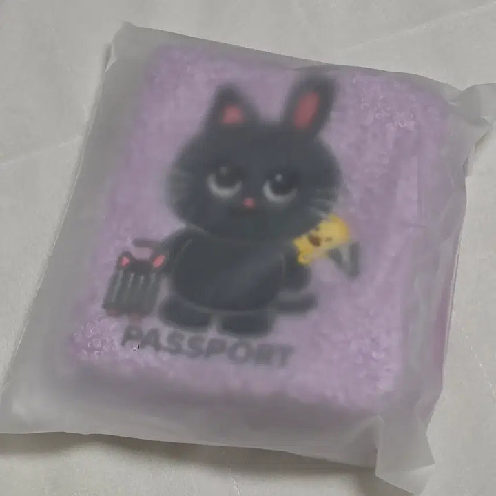[BUNJANG] RIIZE Wonbin Tonyangduck Passport Holder (Sealed) / 라이즈 보스라이즈 원빈 토냥덕 여권지갑 미개봉