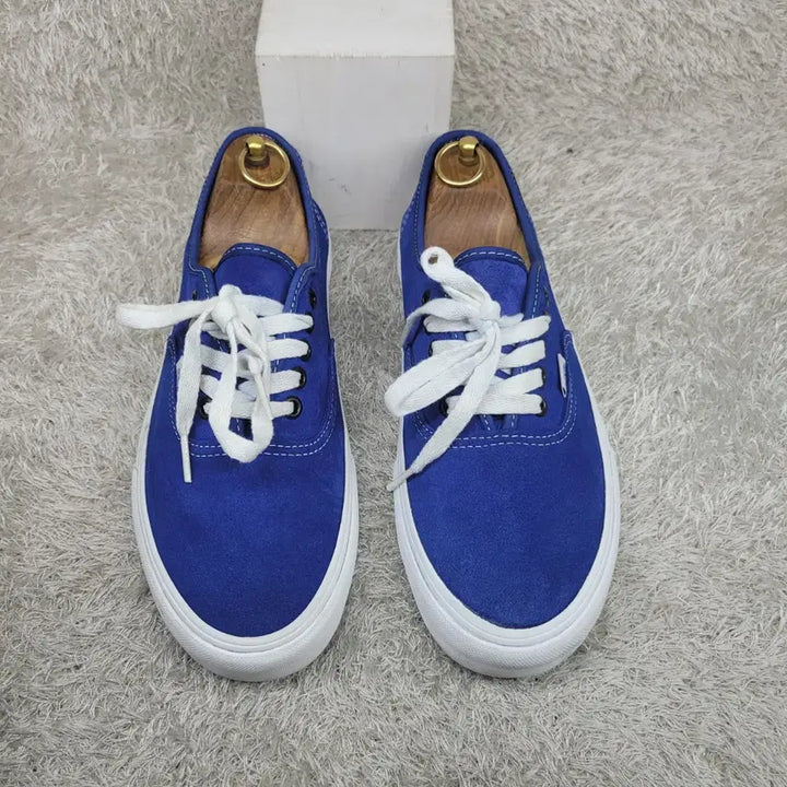 [SOLD OUT] 구제짱짱맨 260 반스 어센틱 블루 에코쿠시 스니커즈
