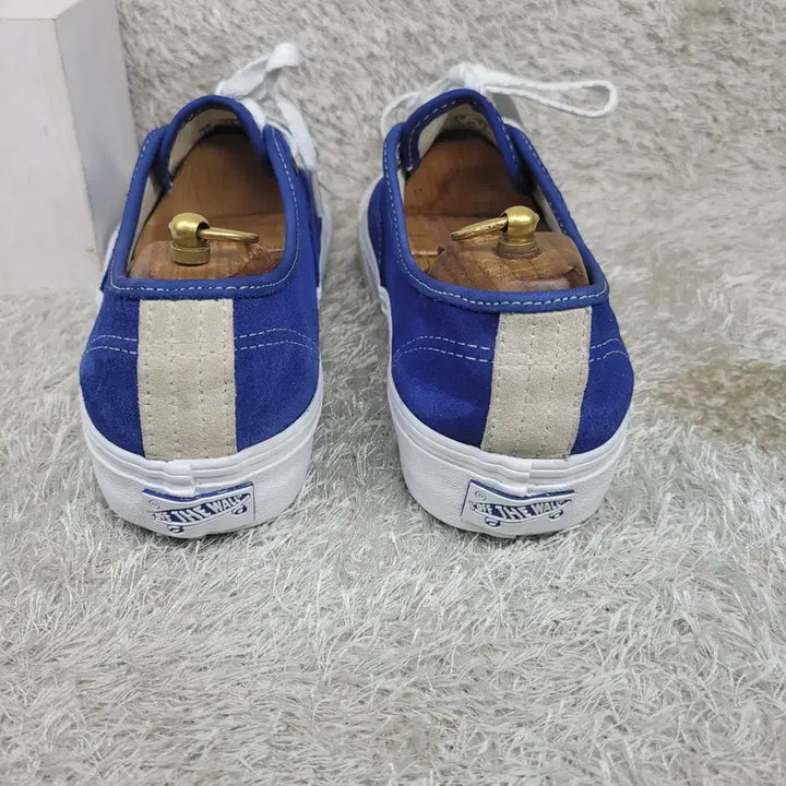 [SOLD OUT] 구제짱짱맨 260 반스 어센틱 블루 에코쿠시 스니커즈