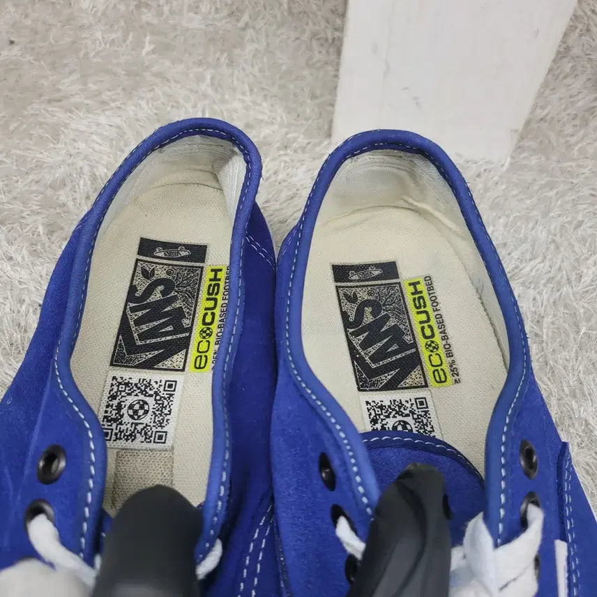 [SOLD OUT] 구제짱짱맨 260 반스 어센틱 블루 에코쿠시 스니커즈