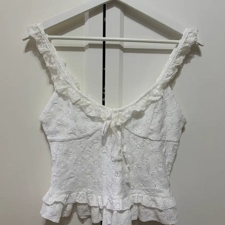 [BUNJANG] ZARA White Lace Ruffle Blouse / 자라 화이트 레이스 프릴 블라우스