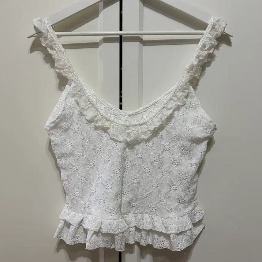[BUNJANG] ZARA White Lace Ruffle Blouse / 자라 화이트 레이스 프릴 블라우스