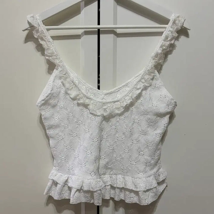 [BUNJANG] ZARA White Lace Ruffle Blouse / 자라 화이트 레이스 프릴 블라우스