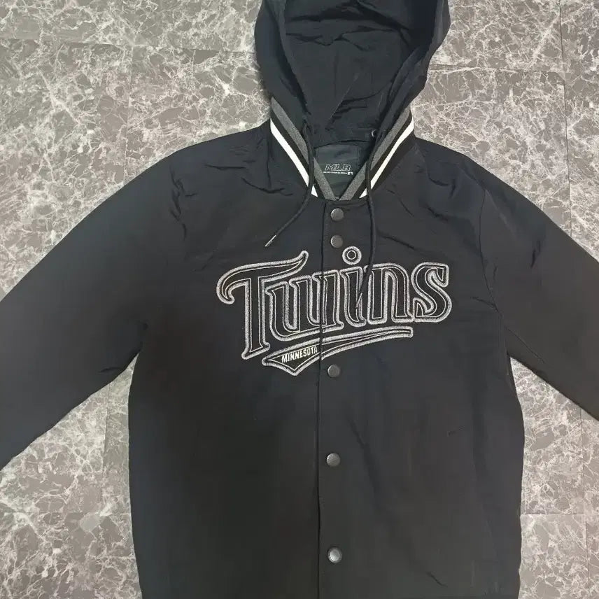 [BUNJANG] MLB Minnesota Twins Detachable Hood Jacket - M / MLB 미네소타 트윈스 후드 자켓(탈부착가능)-M