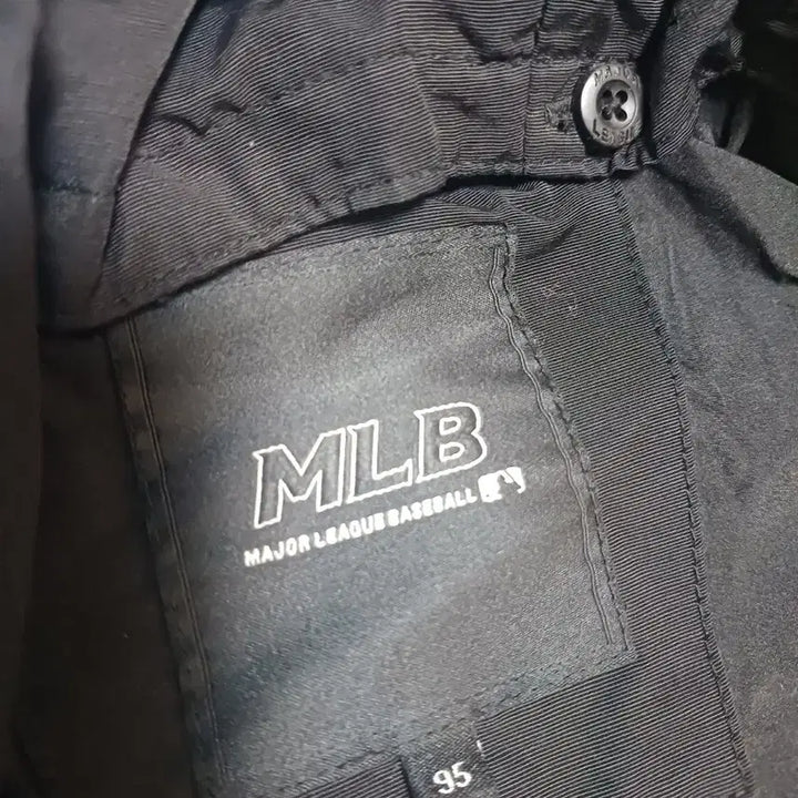 [BUNJANG] MLB Minnesota Twins Detachable Hood Jacket - M / MLB 미네소타 트윈스 후드 자켓(탈부착가능)-M