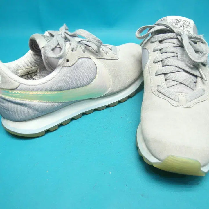 [SOLD OUT] 240/sb0-865/나이키 프리러브 O.X. 스니커즈 운동화/구제특별시