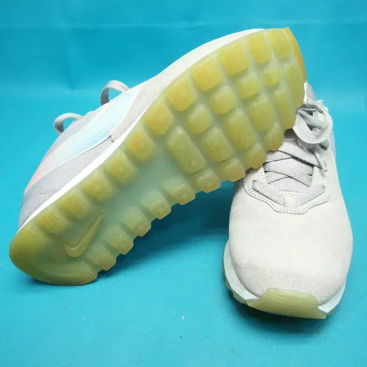 [SOLD OUT] 240/sb0-865/나이키 프리러브 O.X. 스니커즈 운동화/구제특별시