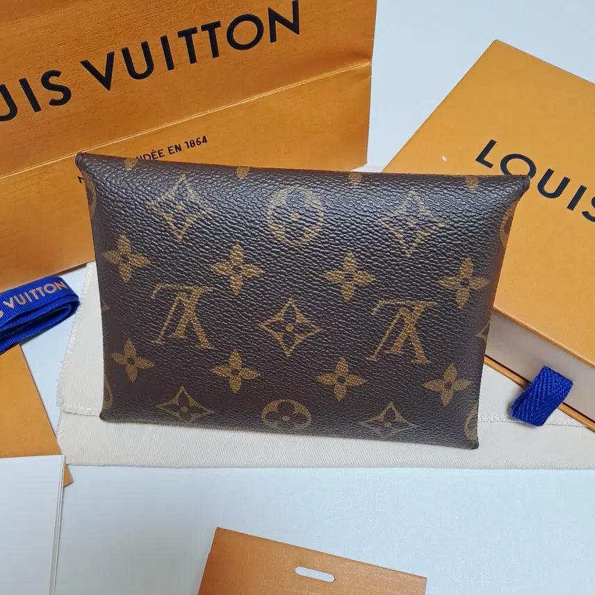 [BUNJANG] Louis Vuitton Kirigami Medium Set / [100%정품/풀세트] 루이비통 키리가미 중 사이즈