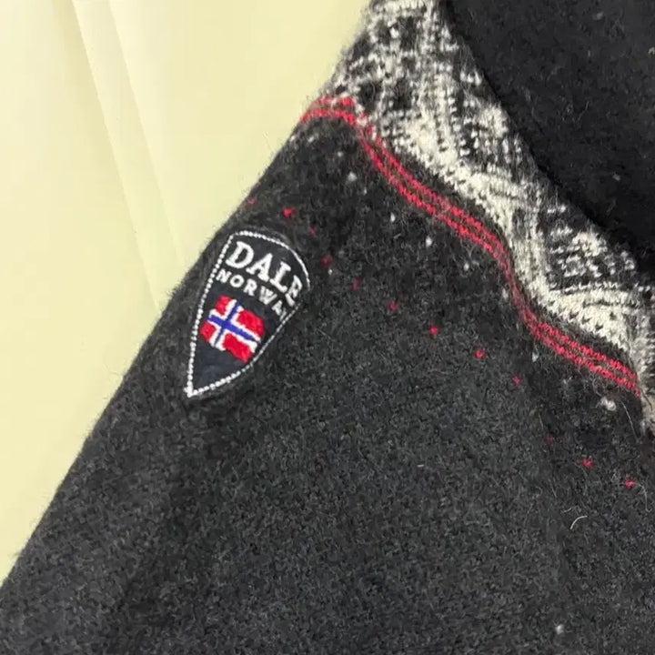 [BUNJANG] Dale of Norway Half Zip Knit Sweater / 데일 오브 노르웨이 (Dale of Norway) 하프 니트 집업