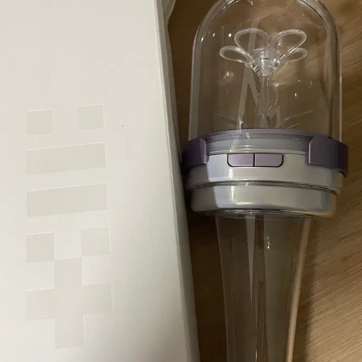 [BUNJANG] ILLIT Official Light Stick / 아일릿 응원봉 글릿봉