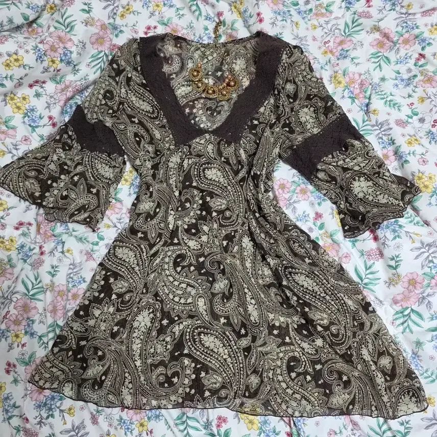 [BUNJANG] Bohemian Paisley Oriental Vintage Blouse / 일본빈티지 보헤미안 페이즐리 오리엔탈 히피모리걸 쉬폰 블라우스